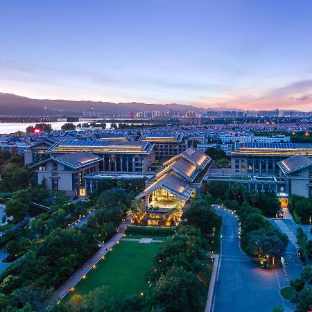 Отель Intercontinental Kunming By Ihg Экстерьер фото