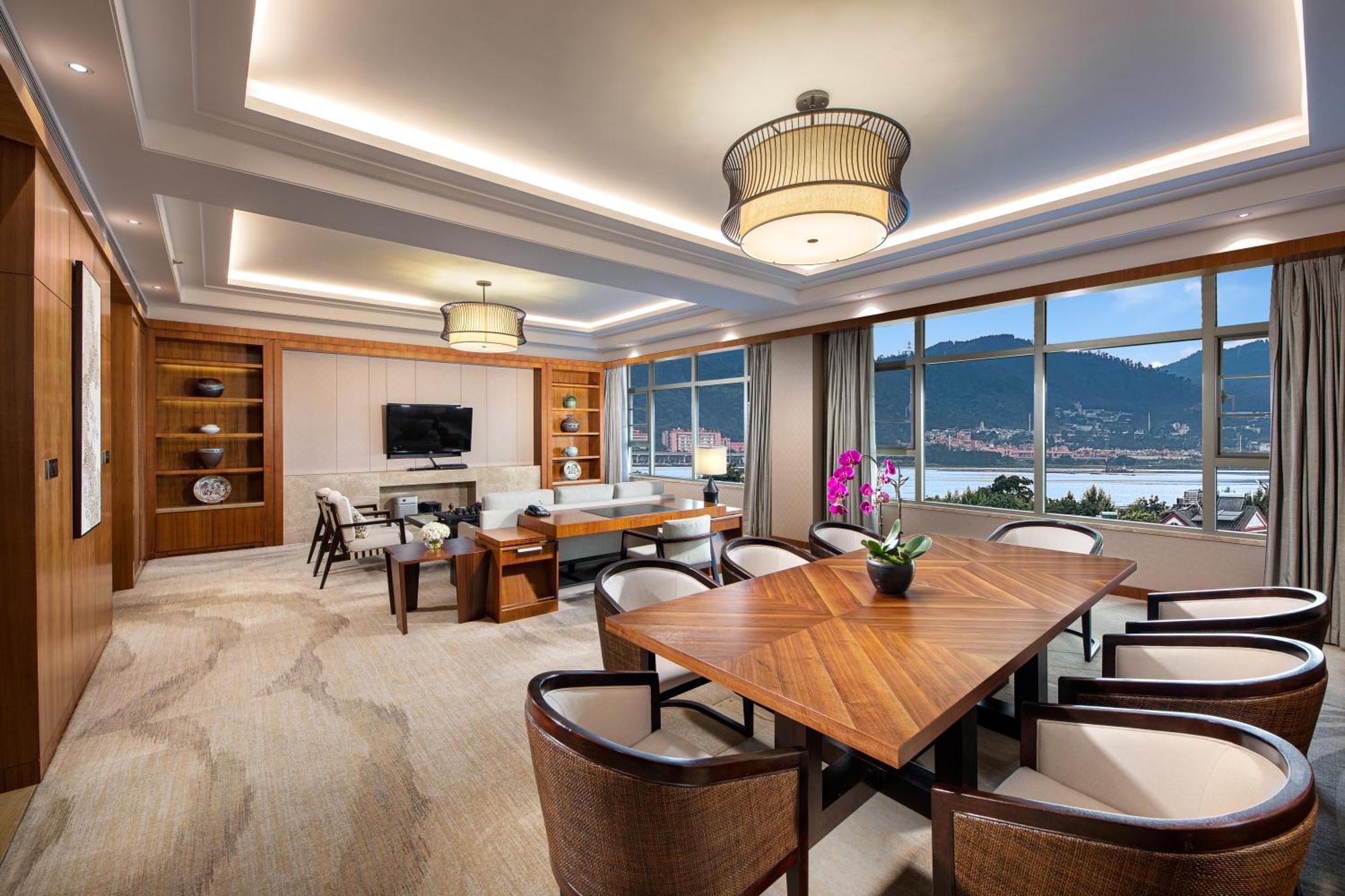 Отель Intercontinental Kunming By Ihg Экстерьер фото