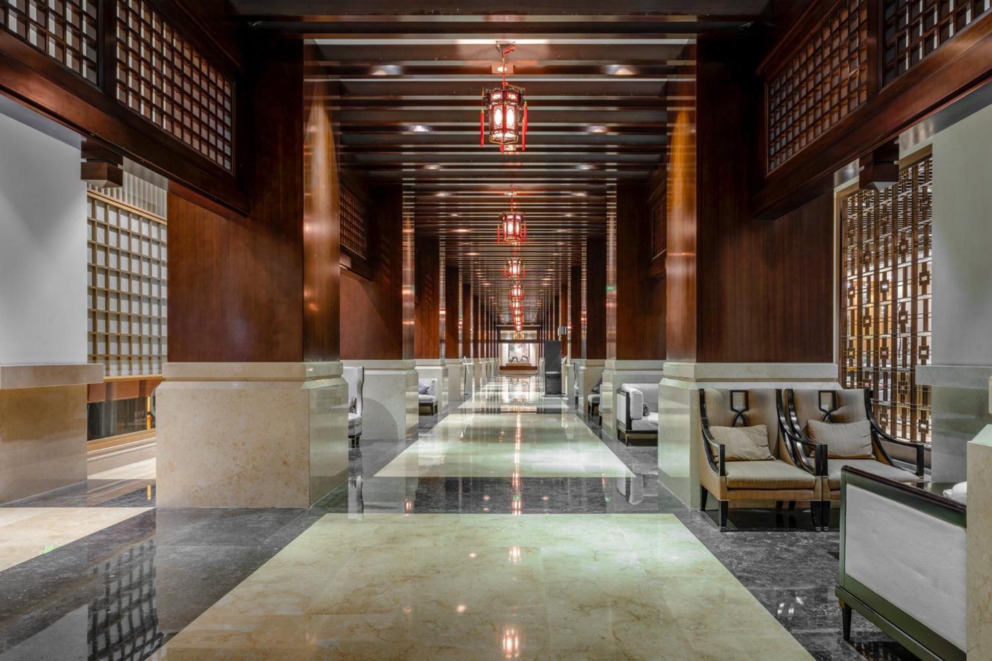 Отель Intercontinental Kunming By Ihg Экстерьер фото